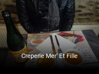 Creperie Mer' Et Fille