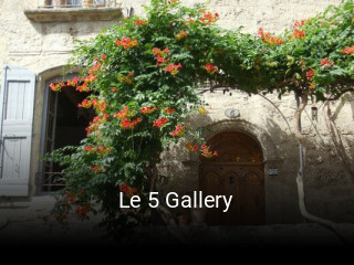 Le 5 Gallery