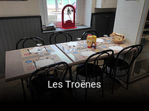 Les Troënes